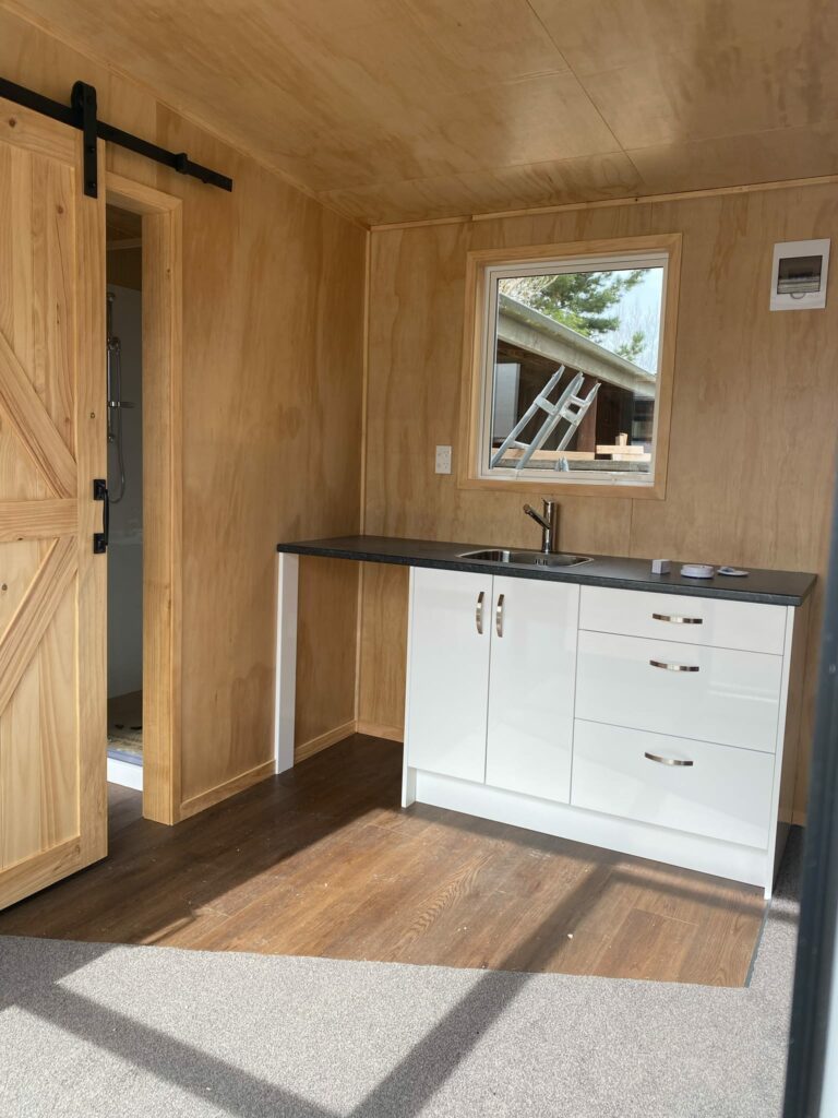 Ace_portable_buildings_team_ensuited_studio_tralier_home_4